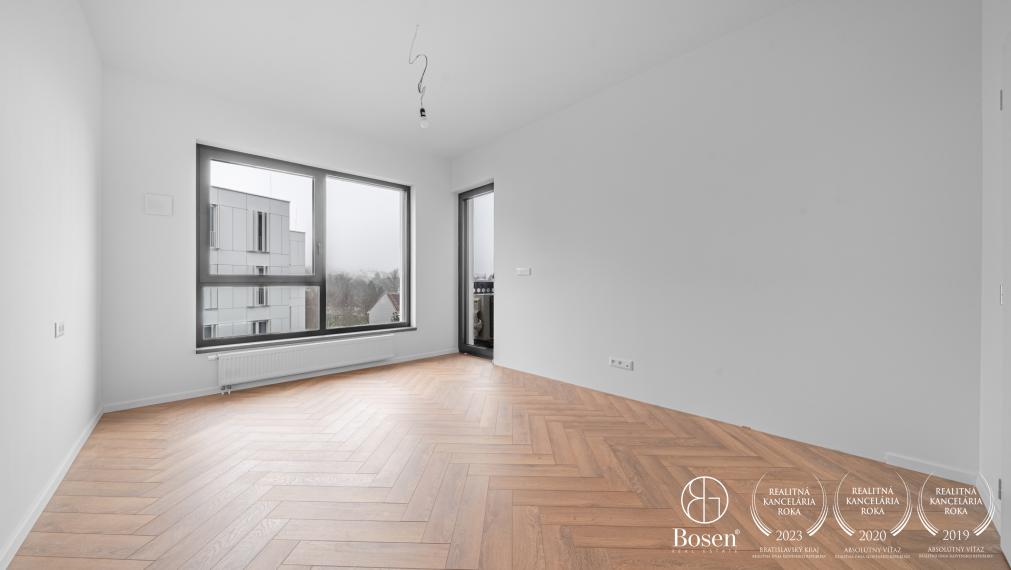 LOYALTERS | Predaj 3-izbového apartmánu s balkónom 82m2 | Kesselbauer |