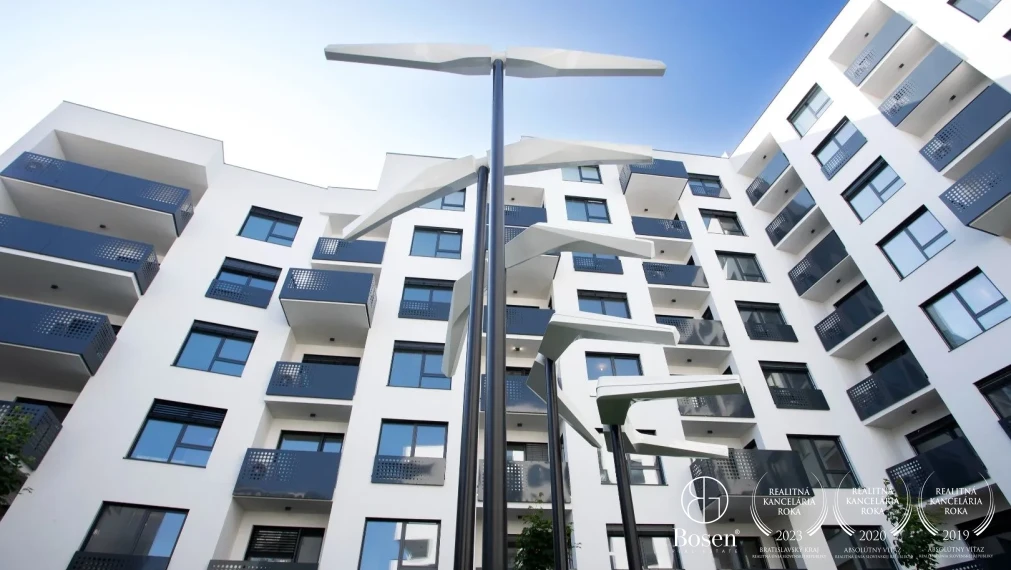 LOYALTERS | Predaj 3-izbového apartmánu s balkónom 82m2 | Kesselbauer |