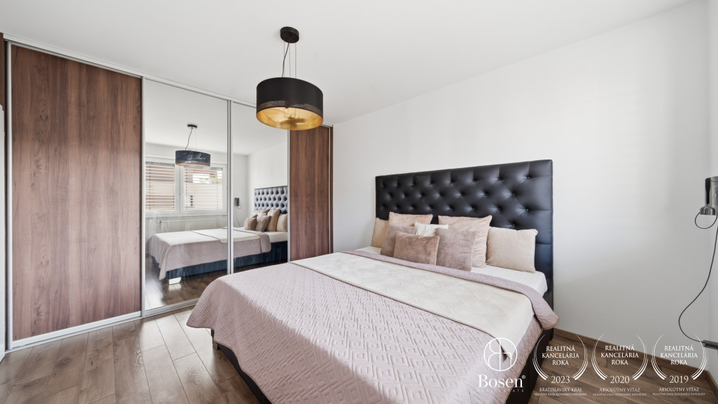 Bosen | Moderný 2-izbový byt s balkónom a garážou v pokojnej lokalite - Záhorská Bystrica, 70,25 m2.