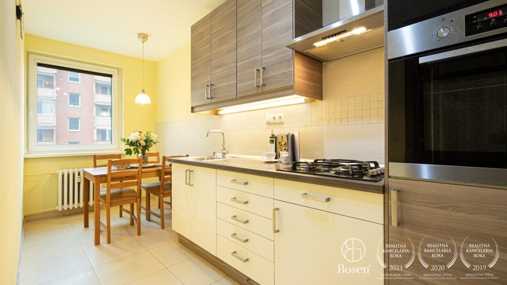 BOSEN | PRENÁJOM Zariadený a priestranný 3-izbový byt s loggiou – Galanta (Sever)