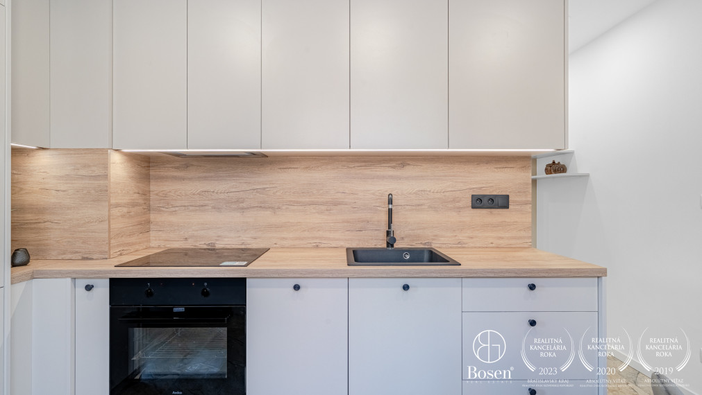 BOSEN | Kompletne zariadený, zrekonštruovaný 3-izbový byt s loggiou, 76,8 m2, Lamač, Studenohorská