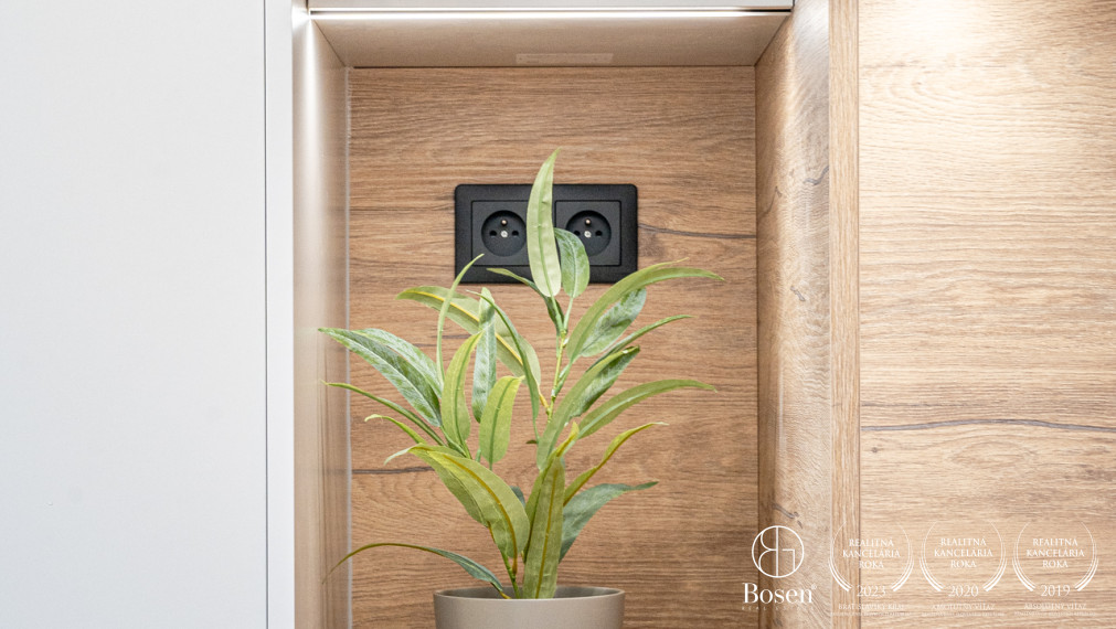 BOSEN | Kompletne zariadený, zrekonštruovaný 3-izbový byt s loggiou, 76,8 m2, Lamač, Studenohorská