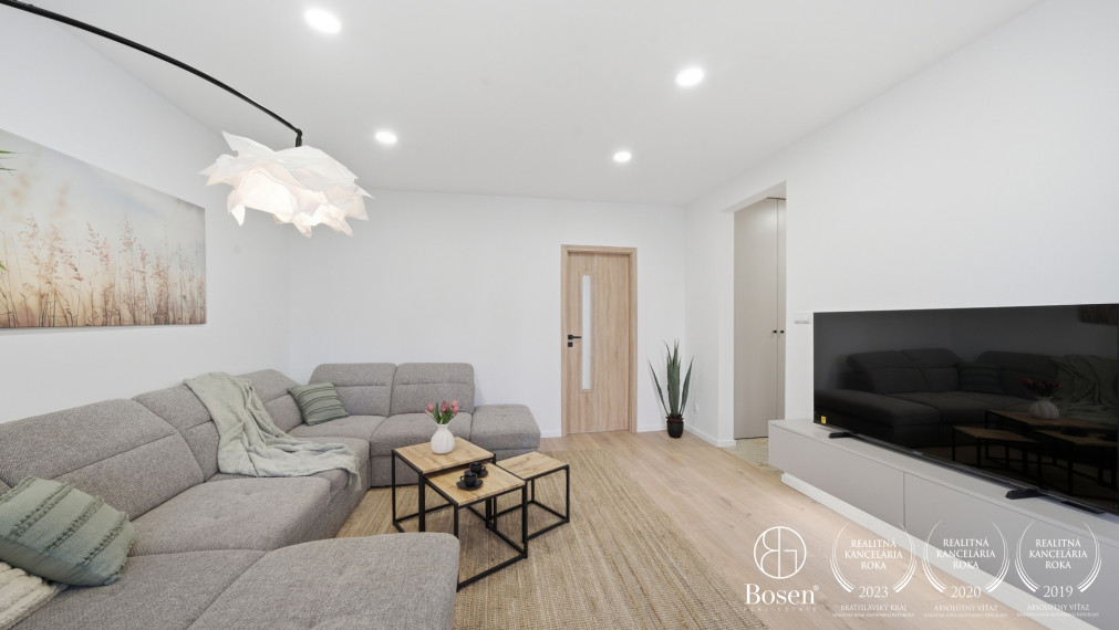 BOSEN | Kompletne zariadený, zrekonštruovaný 3-izbový byt s loggiou, 76,8 m2, Lamač, Studenohorská