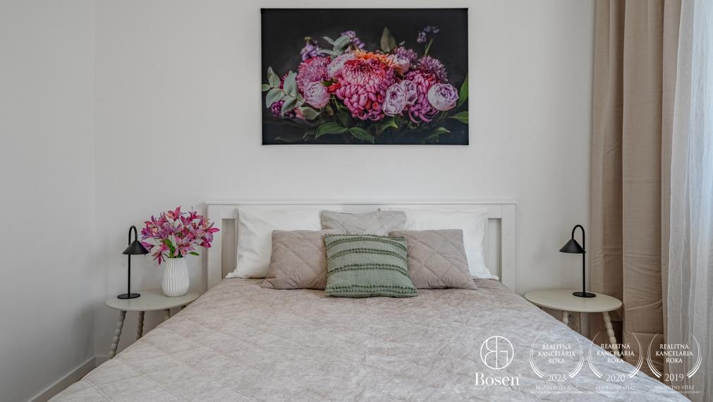 BOSEN | Kompletne zariadený, zrekonštruovaný 3-izbový byt s loggiou, 76,8 m2, Lamač, Studenohorská