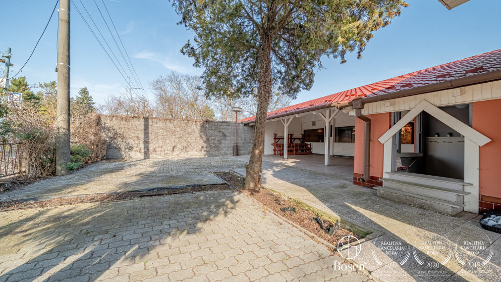 BOSEN | Reštaurácia s pozemkom na predaj, Bratislava - Čunovo,investičná príležitosť + bývanie 30 %