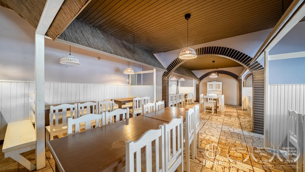 BOSEN | Reštaurácia s pozemkom na predaj, Bratislava - Čunovo,investičná príležitosť + bývanie 30 %