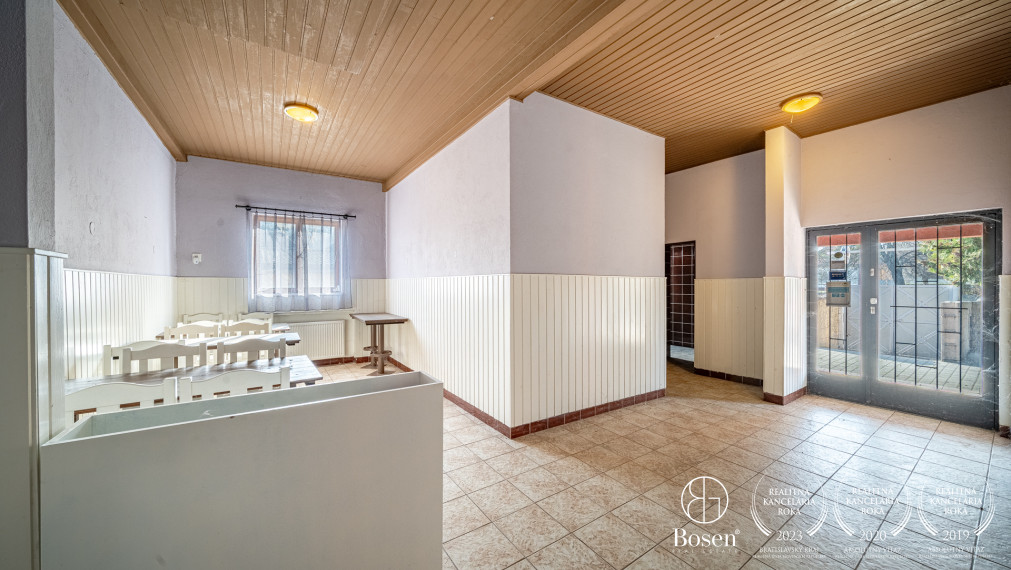 BOSEN | Reštaurácia s pozemkom na predaj, Bratislava - Čunovo,investičná príležitosť + bývanie 30 %