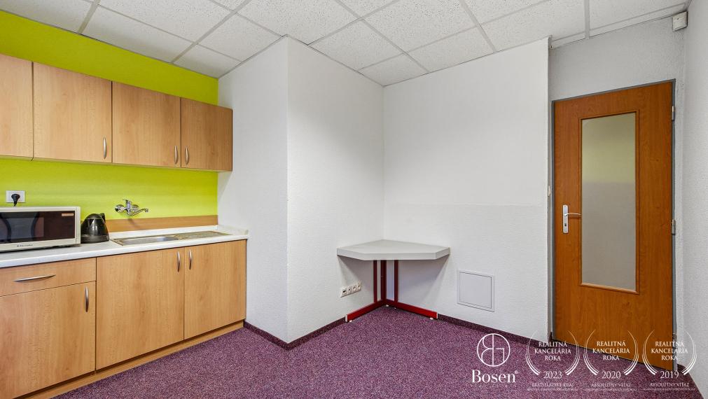 BOSEN |Podnikateľský priestor / byt v širšom centre Popradu