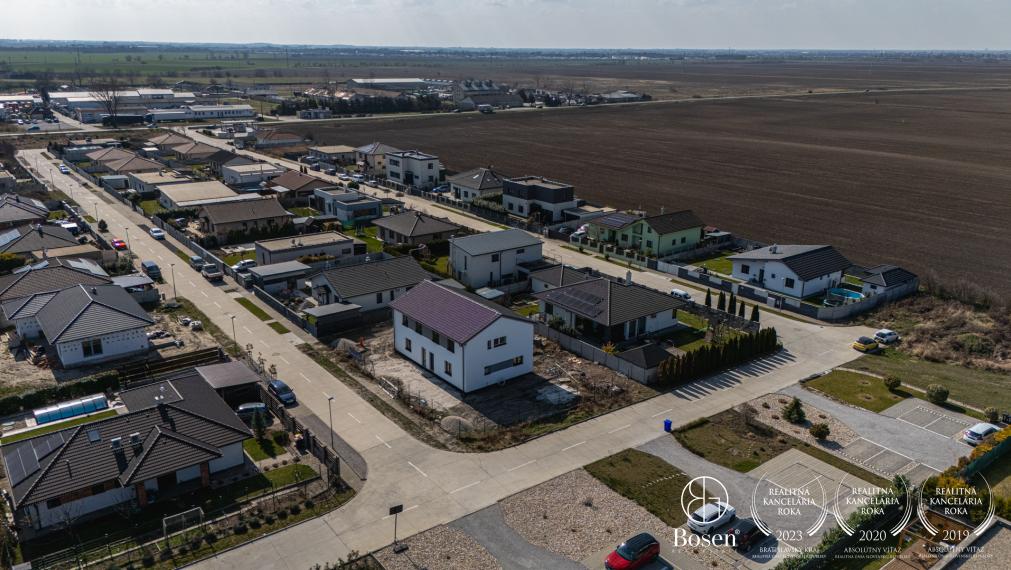 BOSEN | Na predaj moderná novostavba 5-izb. rodinného domu