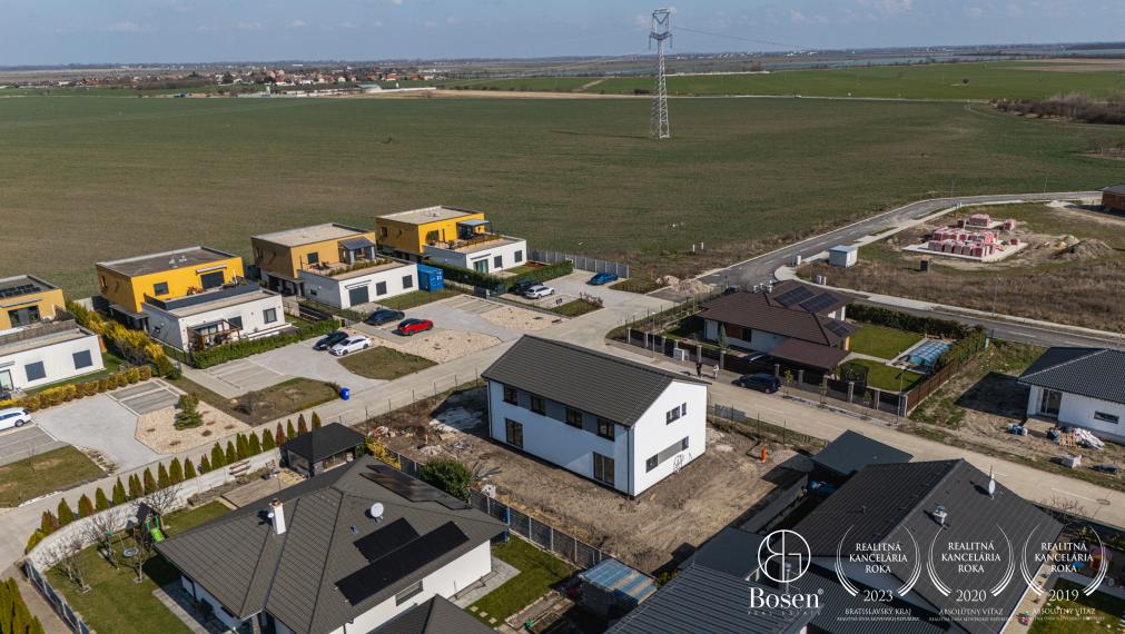 BOSEN | Na predaj moderná novostavba 5-izb. rodinného domu