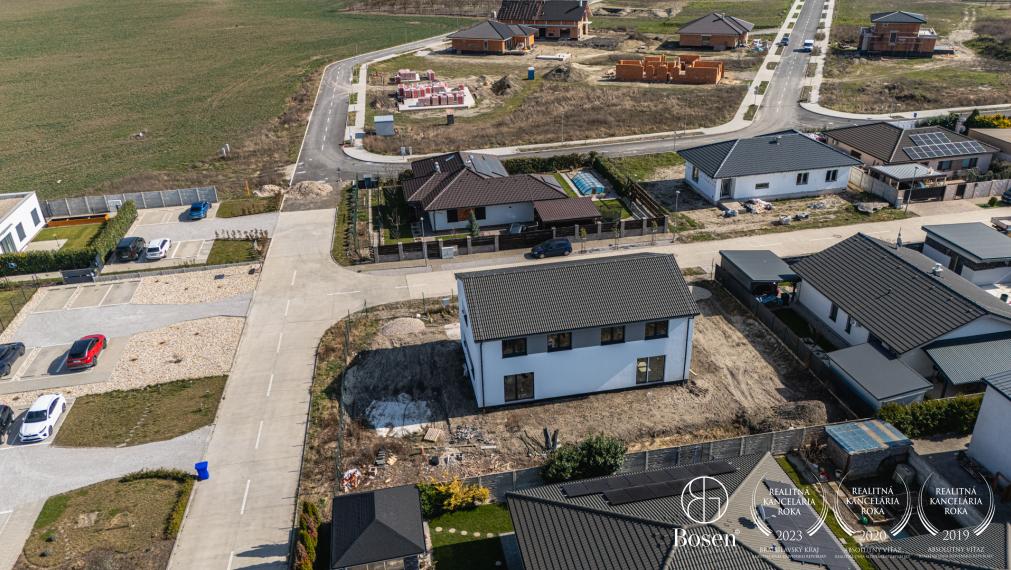 BOSEN | Na predaj moderná novostavba 5-izb. rodinného domu