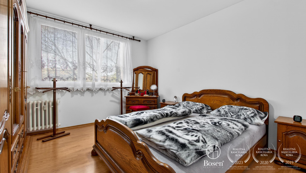 BOSEN | Kompletne zrekonštruovaný 4 izbový byt s garážou na ulici Sama Chalúpku, Stupava