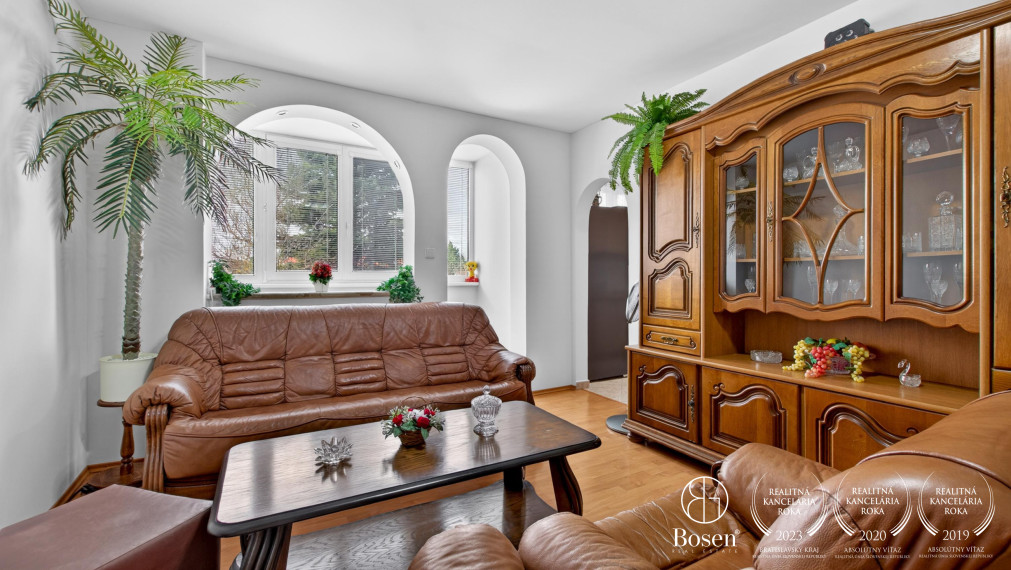 BOSEN | Kompletne zrekonštruovaný 4 izbový byt s garážou na ulici Sama Chalúpku, Stupava