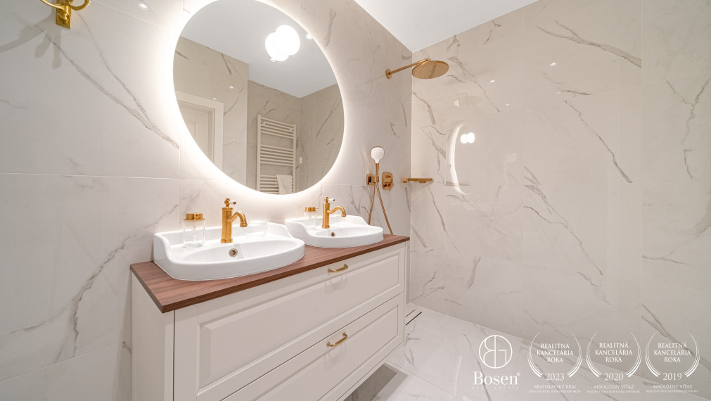 BOSEN| 2 izbový, zariadený byt s predzáhradkou