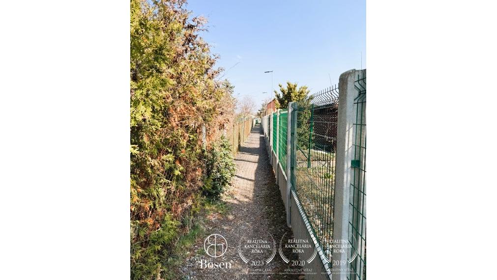 Na predaj záhrada s chatkou - Žabí majer, Bratislava - Rača