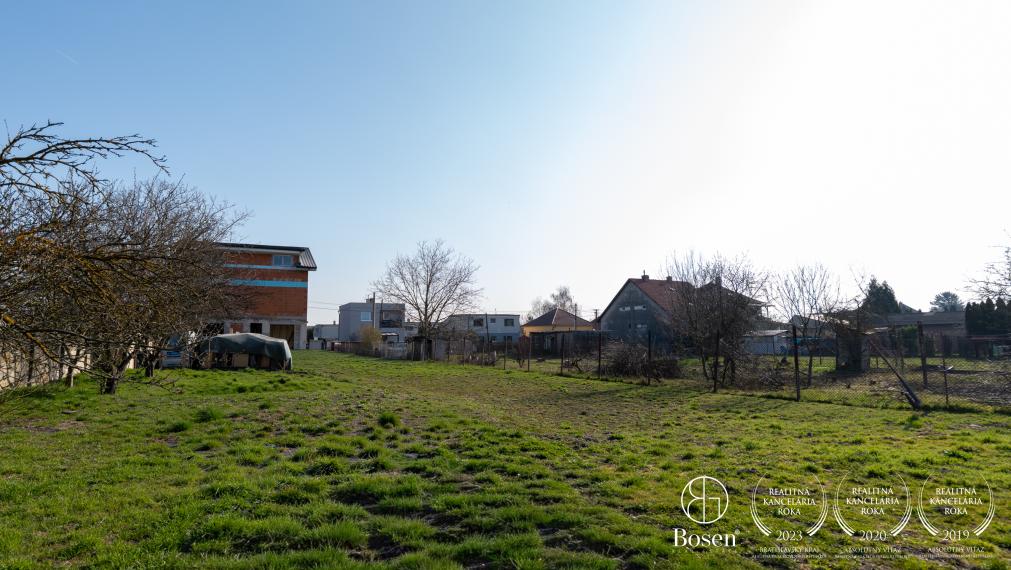 BOSEN I Investičný stavebný pozemok  s rozlohou 855 m2