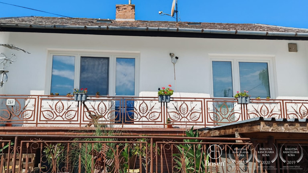 BOSEN | Rodinný dom s veľkým pozemkom – Rohovce, okres DS