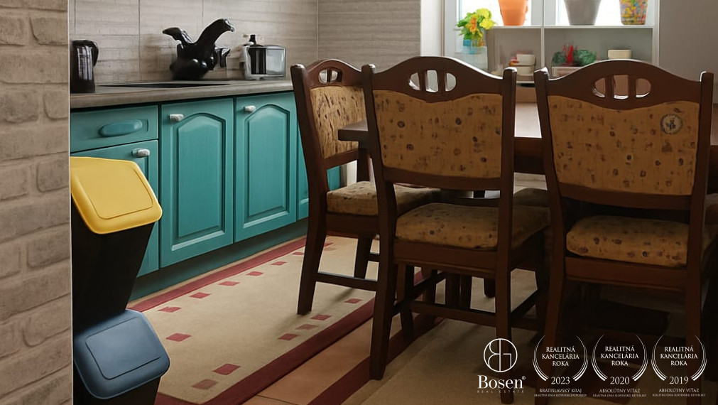 BOSEN | Rodinný dom s veľkým pozemkom – Rohovce, okres DS