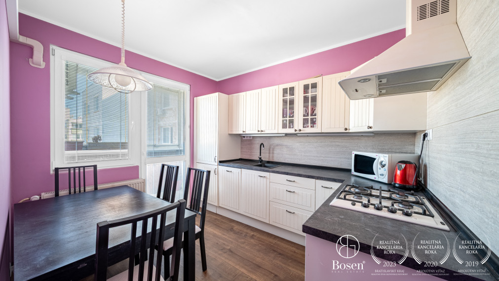 BOSEN | 3 izbový byt s loggiou a klímou 68 m2, Ševčenkova