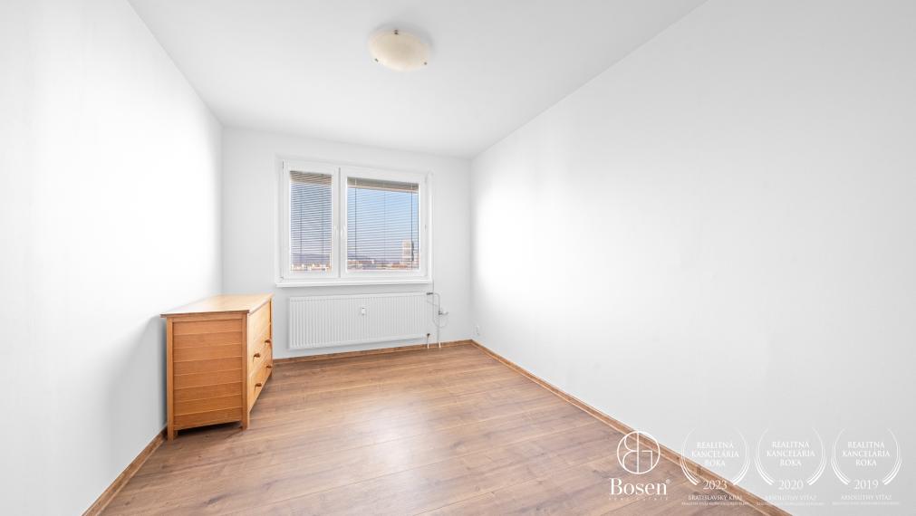 BOSEN | 3 izbový byt s loggiou a klímou 68 m2, Ševčenkova