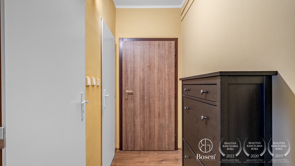 BOSEN | 3 izbový byt s loggiou a klímou 68 m2, Ševčenkova