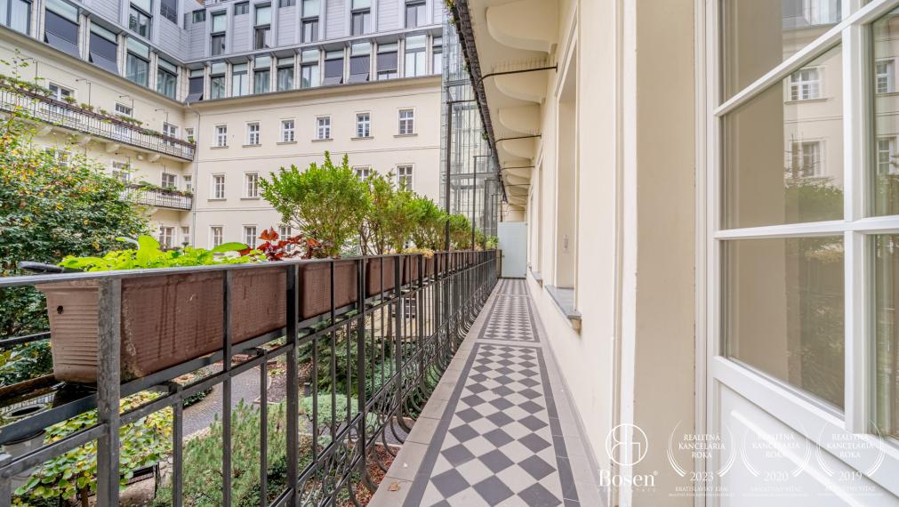 BOSEN | Exclusive 5-room apartment, Gorkého - Motešických Palace