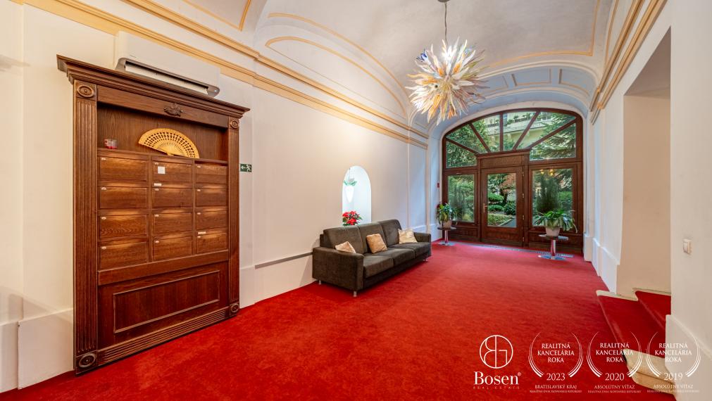 BOSEN | Exclusive 5-room apartment, Gorkého - Motešických Palace