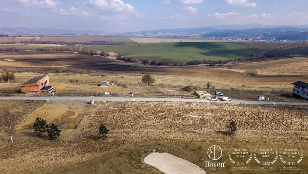 BOSEN| Stavebný pozemok, 701 m2, Malý Slavkov