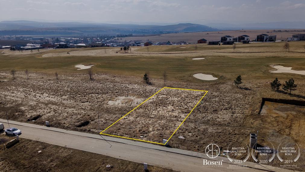 BOSEN| Stavebný pozemok, 701 m2, Malý Slavkov