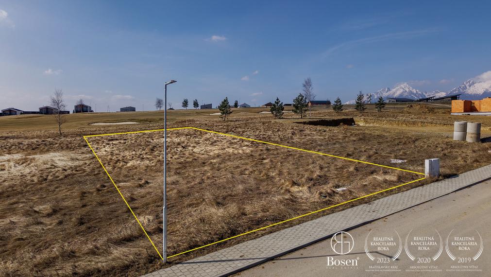 BOSEN| Stavebný pozemok, 701 m2, Malý Slavkov