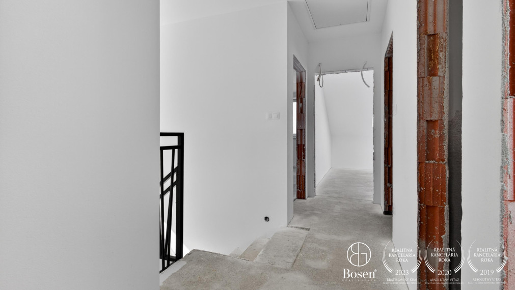 BOSEN | Novostavba 5 izbový dom s garážou, Kostolište