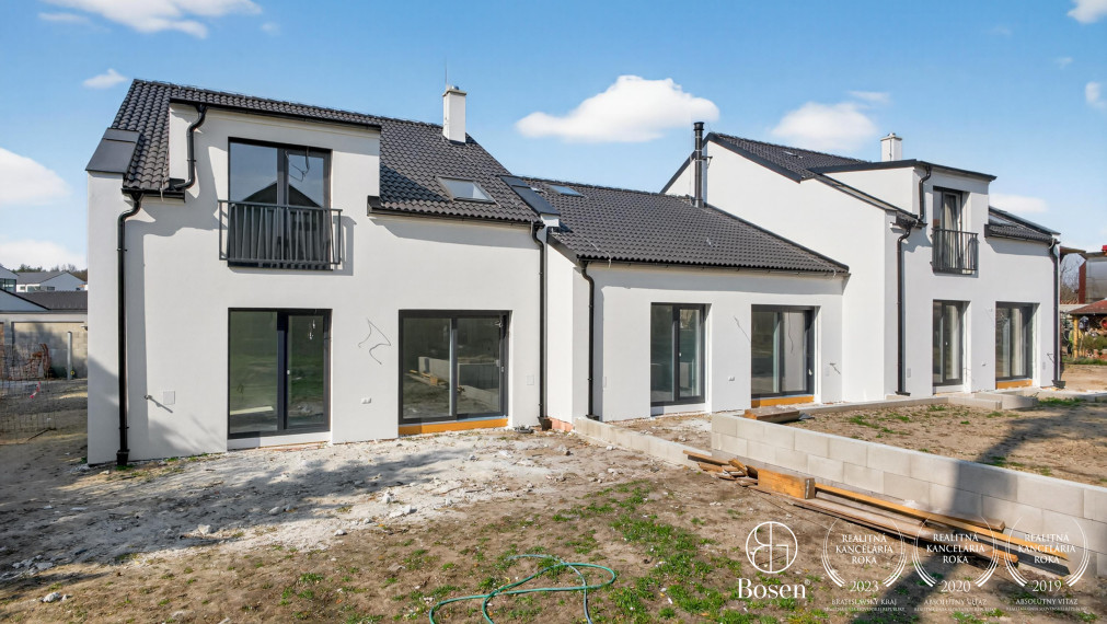BOSEN | Novostavba 5 izbový dom s garážou, Kostolište