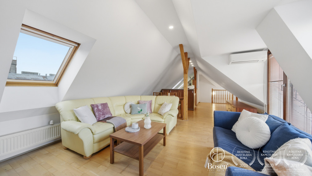 BOSEN | Zariadený podkrovný byt v centre, Gunduličova, BA