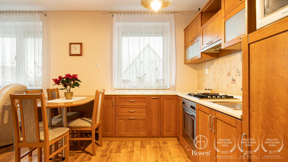 BOSEN | REZERVOVANÉ 4. izbový rodinný dom v obci Amadeho Kračany