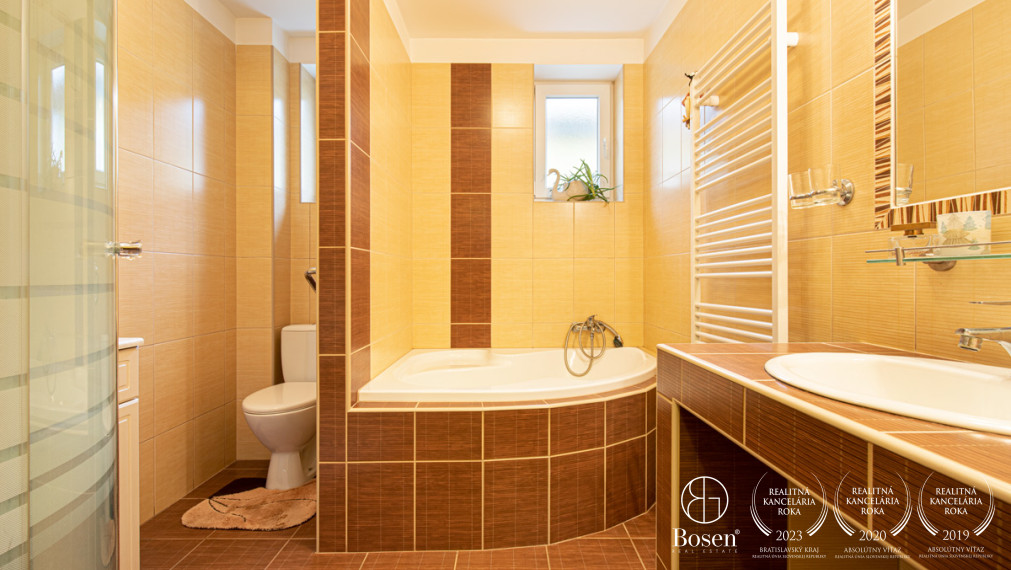 BOSEN | REZERVOVANÉ 4. izbový rodinný dom v obci Amadeho Kračany