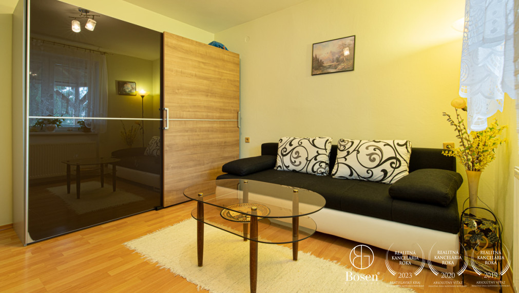 BOSEN | REZERVOVANÉ 4. izbový rodinný dom v obci Amadeho Kračany