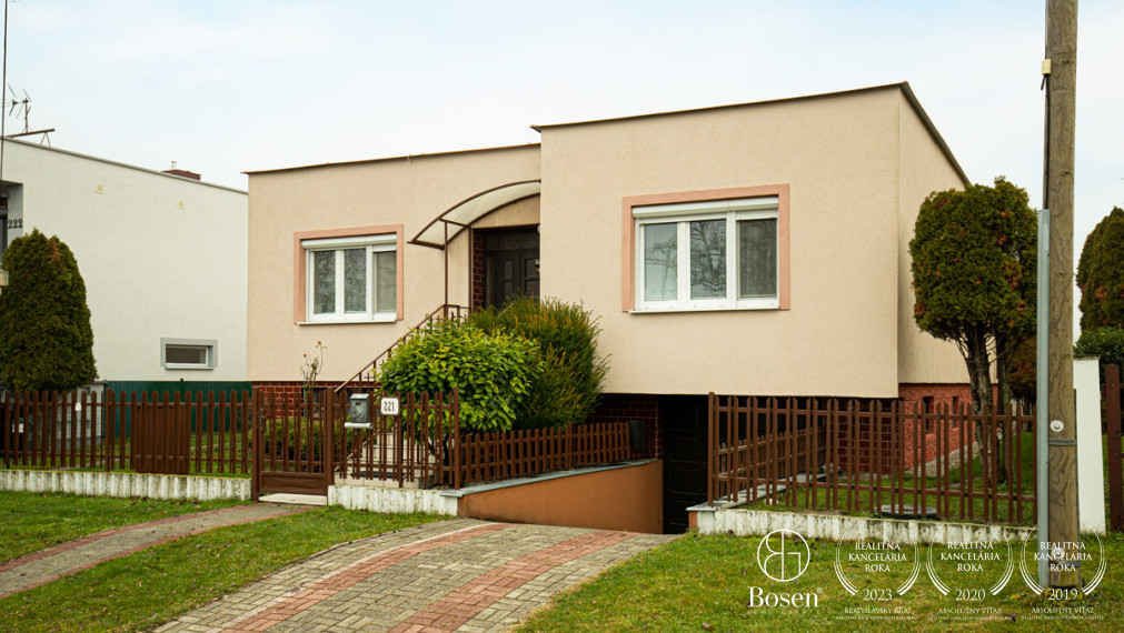 BOSEN | REZERVOVANÉ 4. izbový rodinný dom v obci Amadeho Kračany