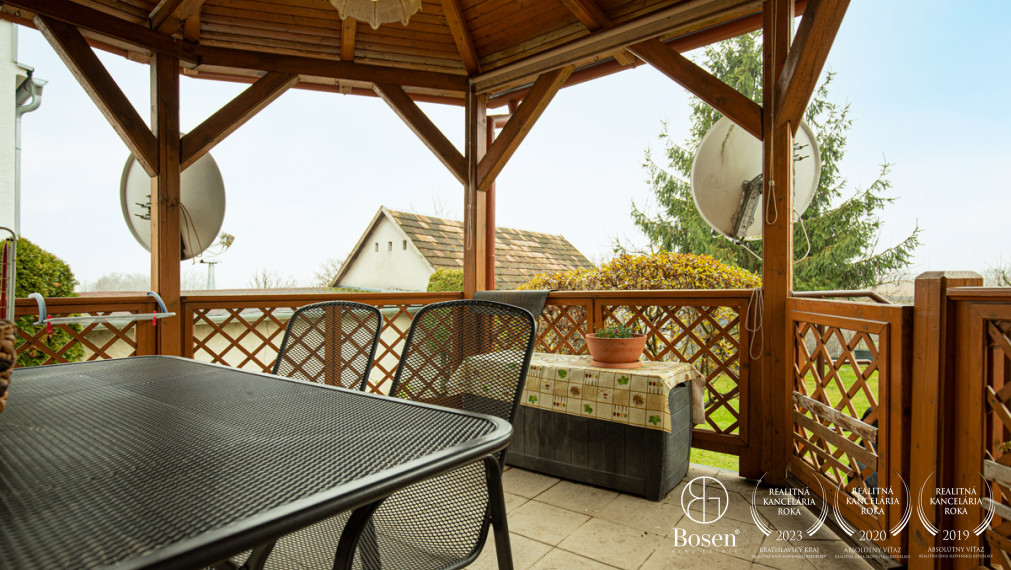 BOSEN | REZERVOVANÉ 4. izbový rodinný dom v obci Amadeho Kračany