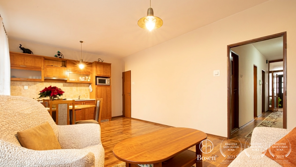 BOSEN | REZERVOVANÉ 4. izbový rodinný dom v obci Amadeho Kračany