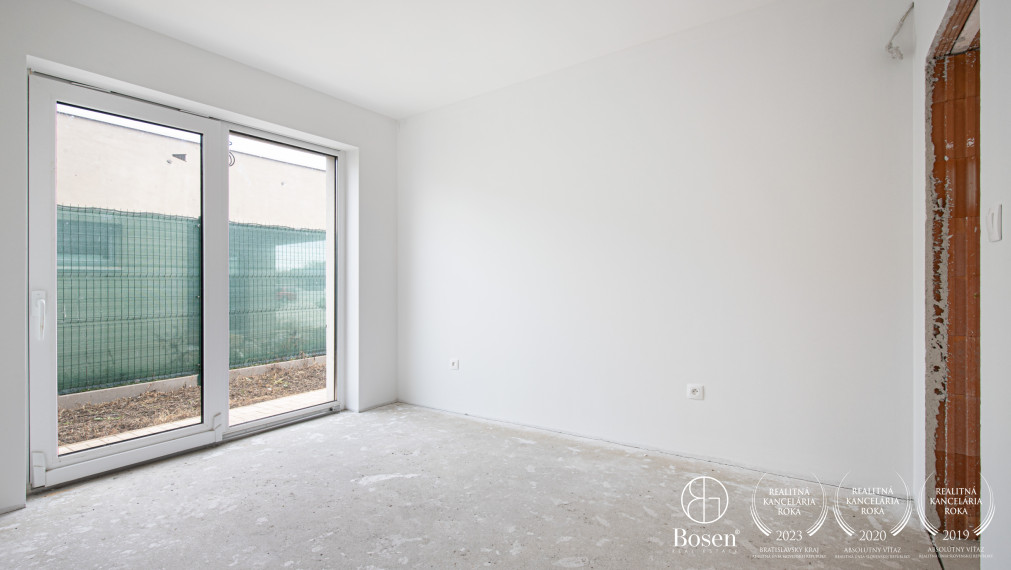 BOSEN | Rodinný dom s dvoma bytovými jednotkami s TEPELNÝM ČERPADLOM V CENE, Dunajský Klátov