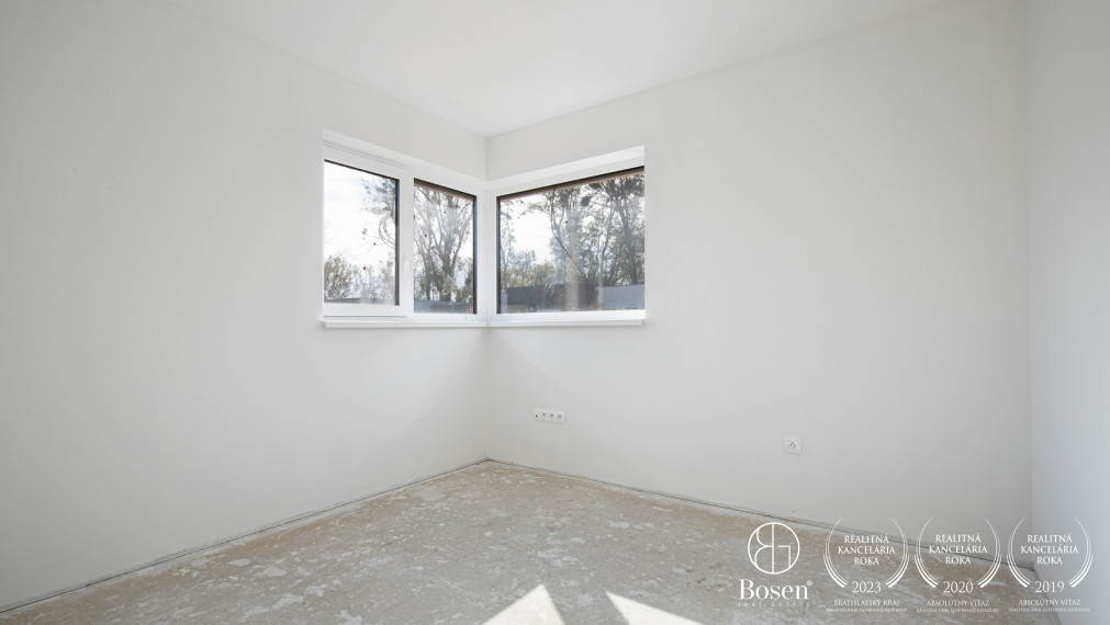 BOSEN | Rodinný dom s dvoma bytovými jednotkami s TEPELNÝM ČERPADLOM V CENE, Dunajský Klátov