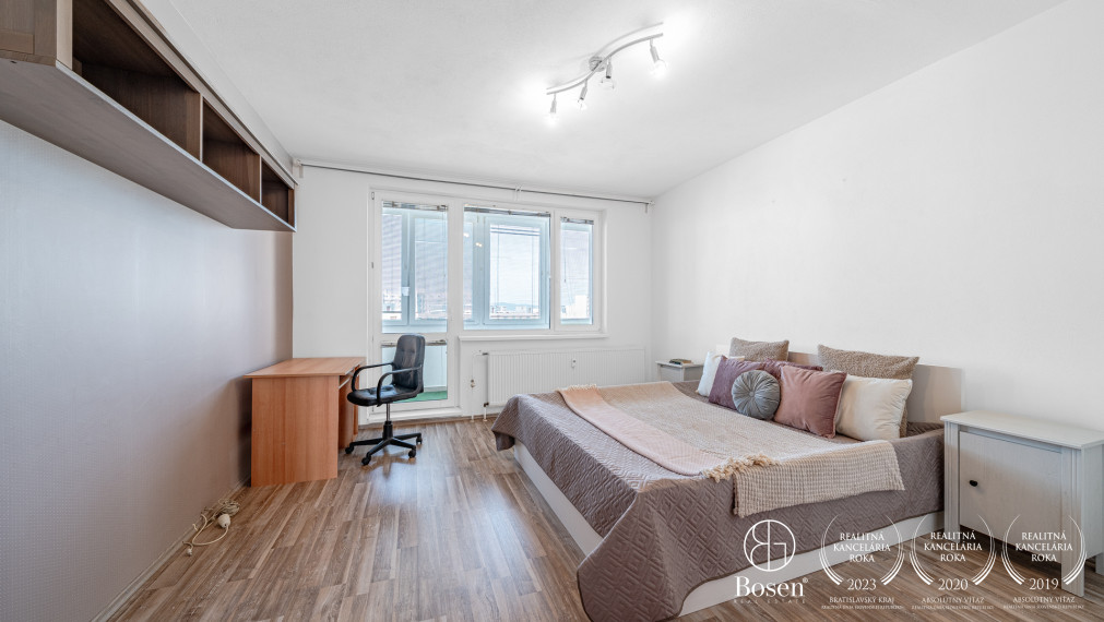 BOSEN | 3- izbový priestranný byt, Beňadická ulica - Petržalka, 74 m2, dve lodžie