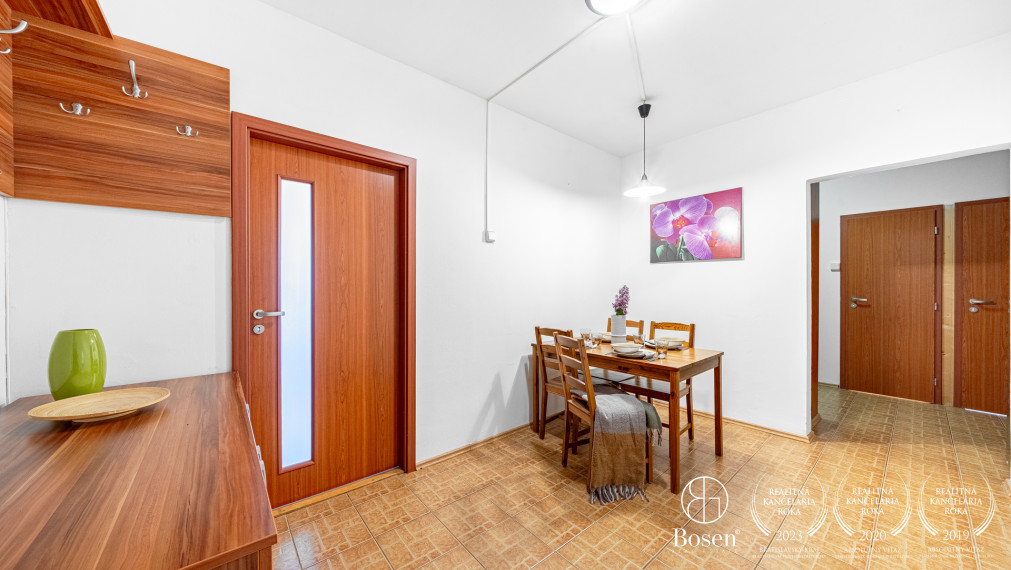 BOSEN | 3- izbový priestranný byt, Beňadická ulica - Petržalka, 74 m2, dve lodžie