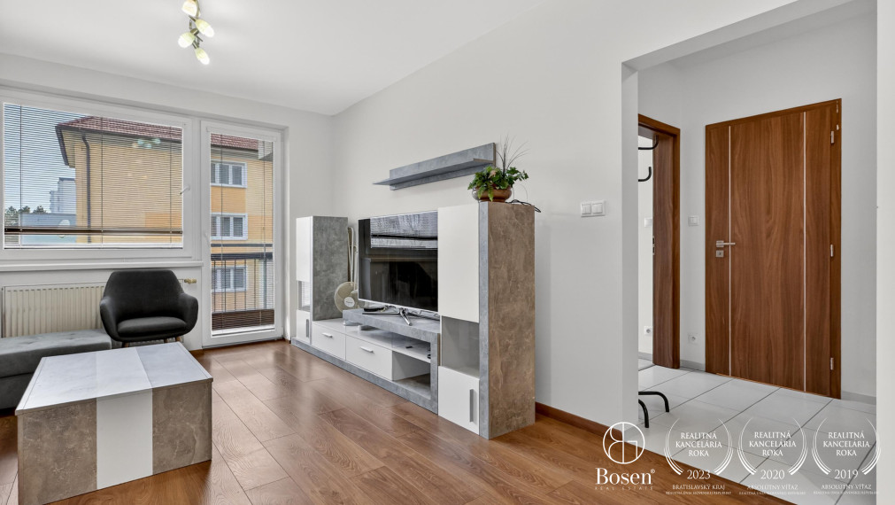 BOSEN | Na prenájom 2i byt Malacky Pribinova ulica