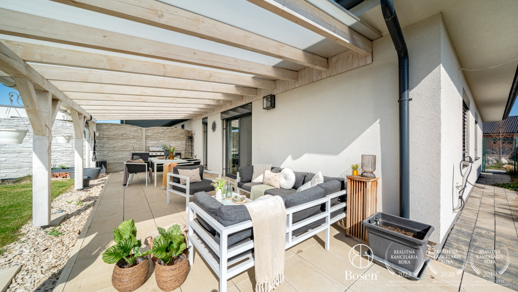 BOSEN |Útulný RD s krbom v obci Miloslavov – Alžbetin Dvor