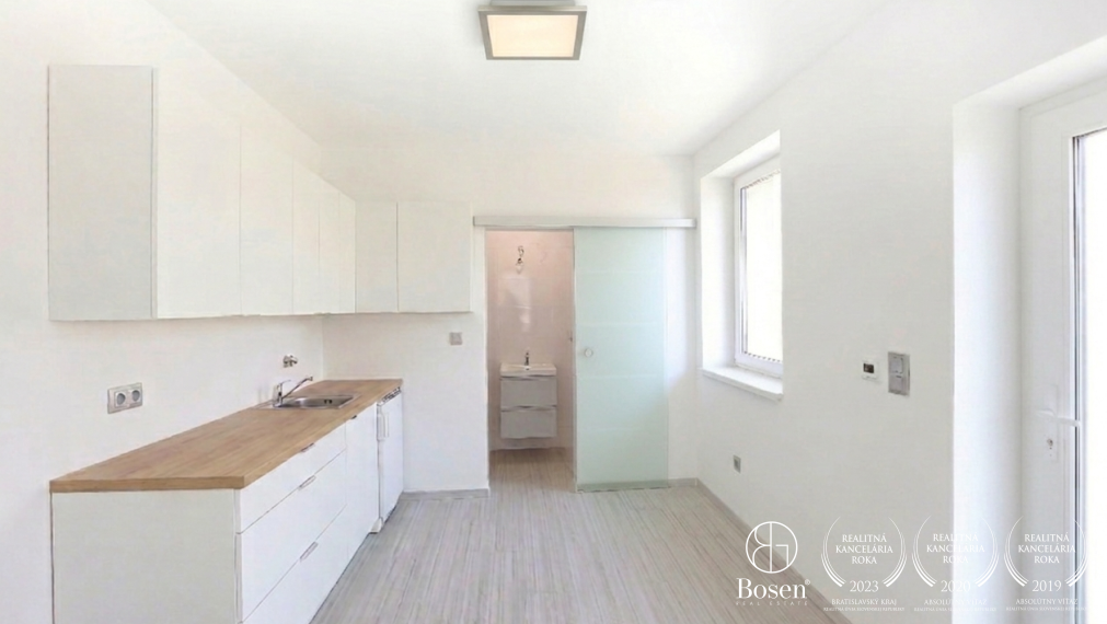 BOSEN | Moderný dom – ideálne sídlo pre Vašu firmu