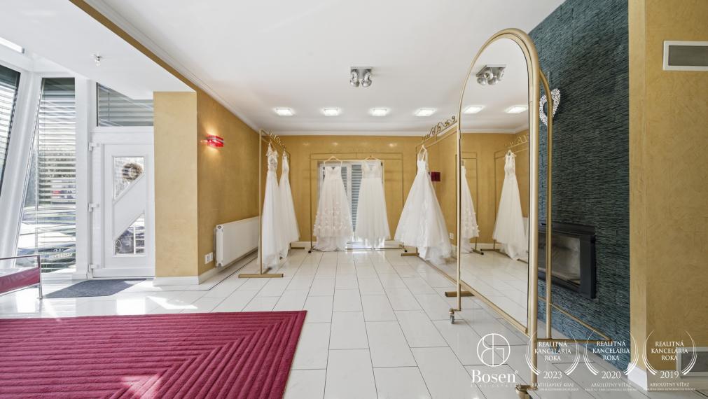 BOSEN | Rodinný dom s wellness a podnikateľským priestorom, Veľké Bielice, 521 m2