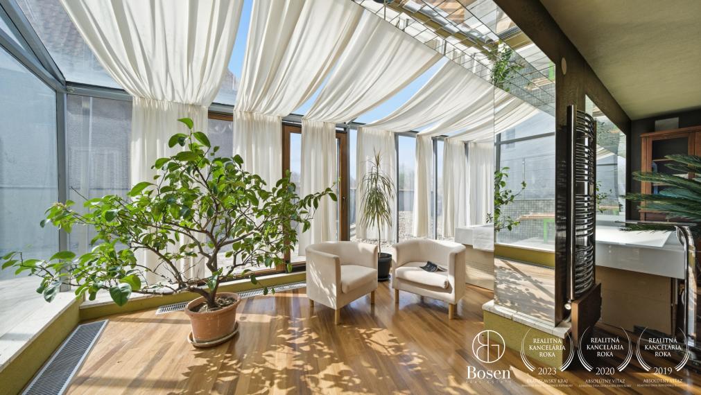 BOSEN | Rodinný dom s wellness a podnikateľským priestorom, Veľké Bielice, 521 m2