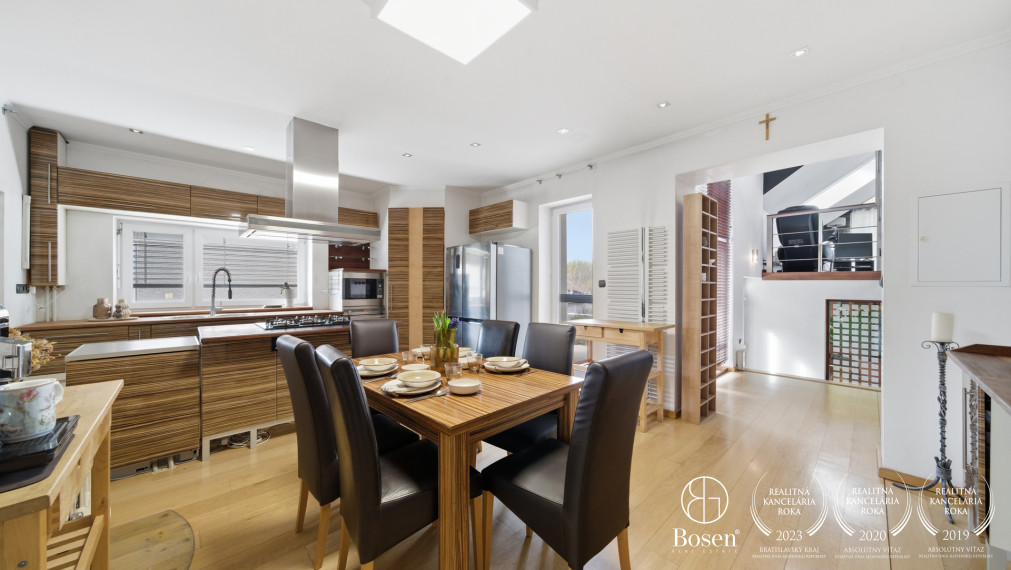 BOSEN | Rodinný dom s wellness a podnikateľským priestorom, Veľké Bielice, 521 m2