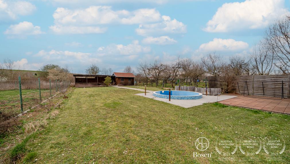 BOSEN | Rodinný dom s wellness a podnikateľským priestorom, Veľké Bielice, 521 m2